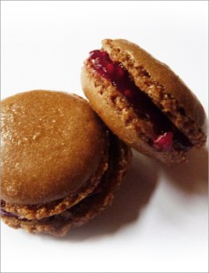 macarons-choco-framboise1